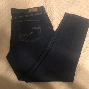 Signature by Levi Strauss 18M modern Skinny Jeans